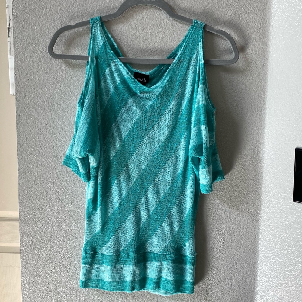Rue 21 top